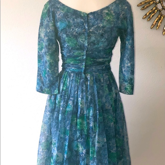 Vintage Custom made chiffon dress. Size Small. - Picture 5 of 10